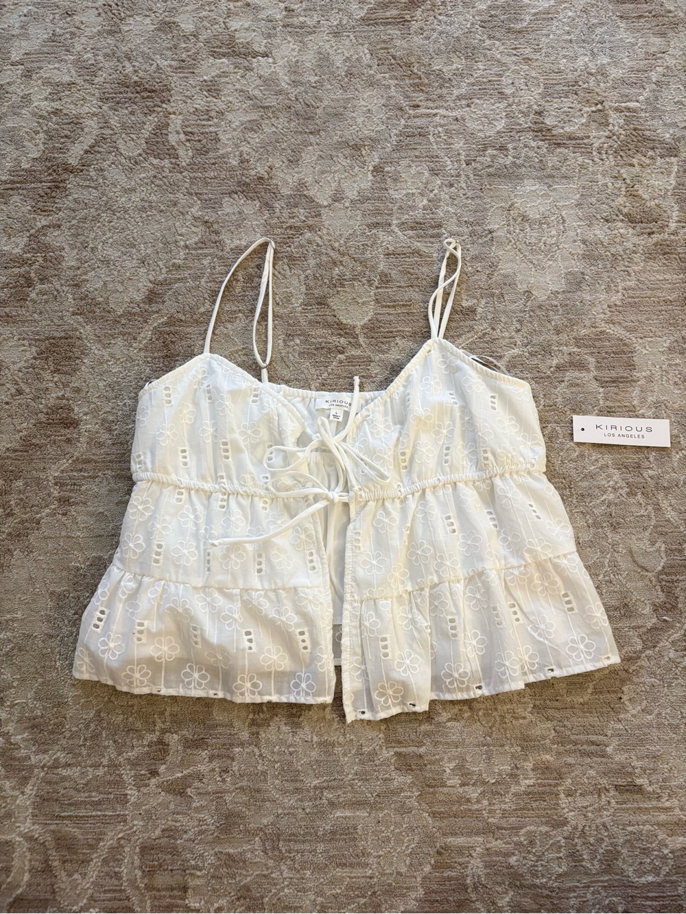 WHITE TIE-FRONT TOP ☁️